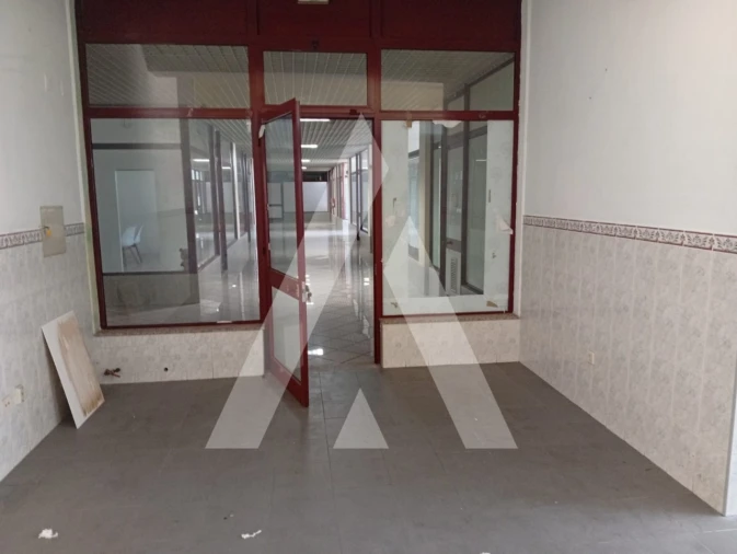 Loja para Venda em Penafiel Foto 10