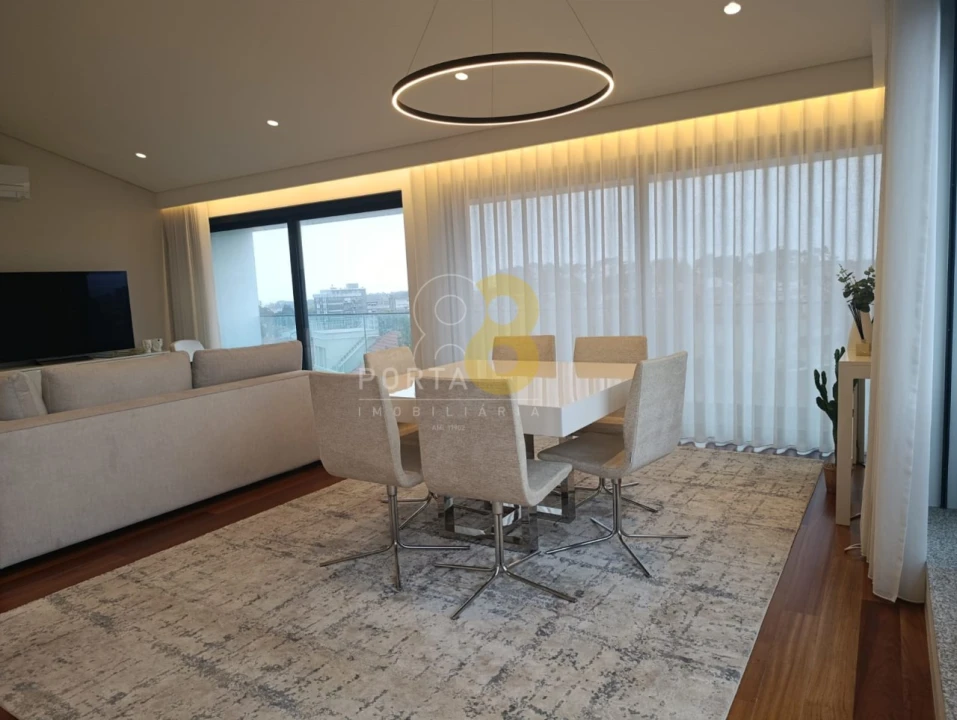 Apartamento T3 para Venda em Lordelo do Ouro e Massarelos Foto 5