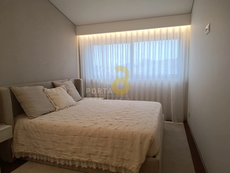 Apartamento T3 para Venda em Lordelo do Ouro e Massarelos Foto 27
