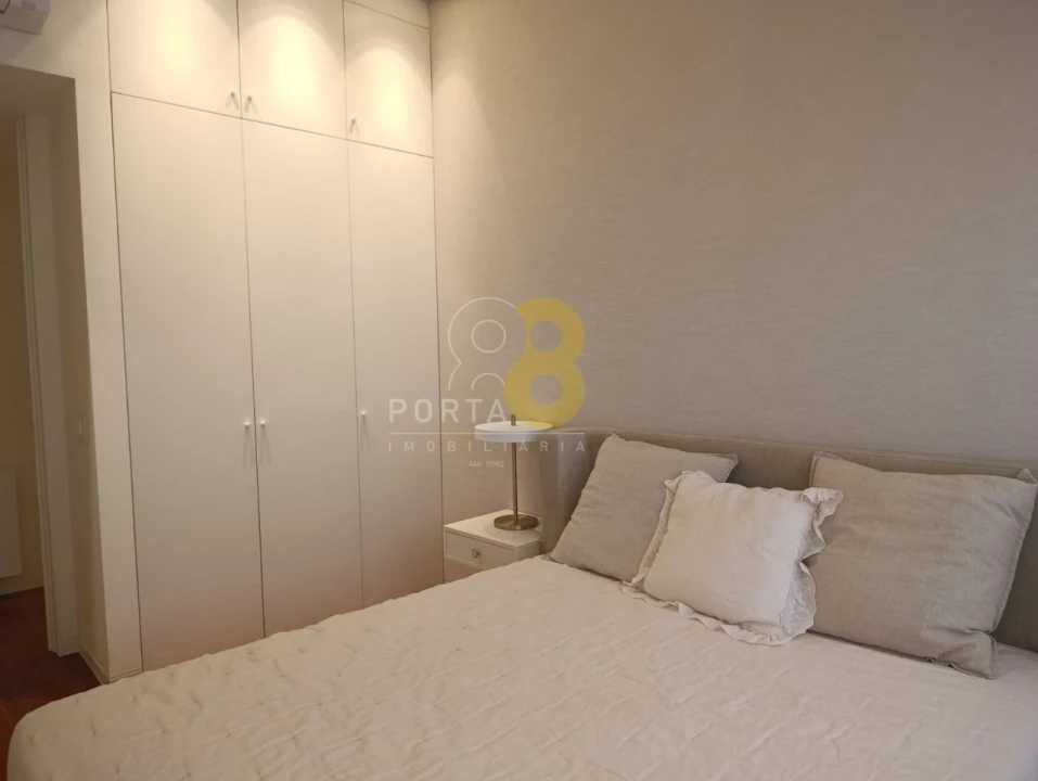 Apartamento T3 para Venda em Lordelo do Ouro e Massarelos Foto 28