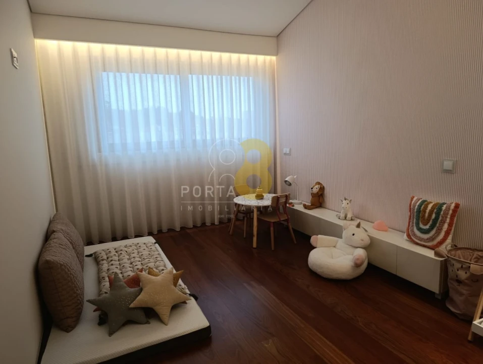 Apartamento T3 para Venda em Lordelo do Ouro e Massarelos Foto 30