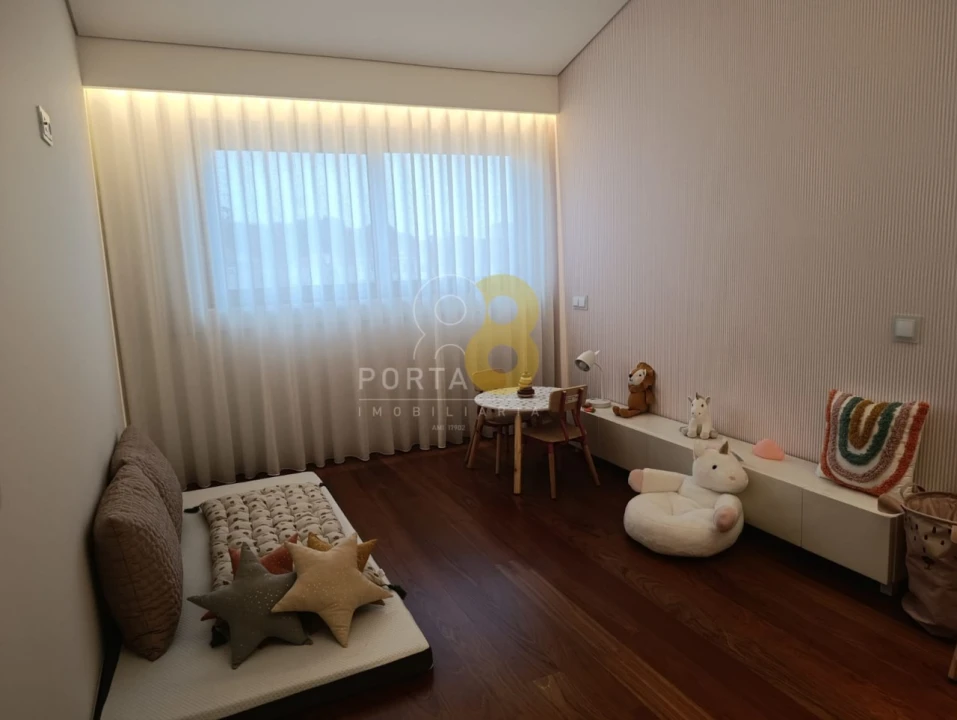 Apartamento T3 para Venda em Lordelo do Ouro e Massarelos Foto 31