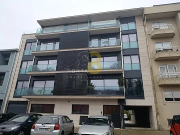 Apartamento T3 para Venda em Lordelo do Ouro e Massarelos