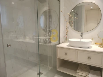 Apartamento T3 para Venda em Lordelo do Ouro e Massarelos