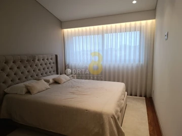 Apartamento T3 para Venda em Lordelo do Ouro e Massarelos