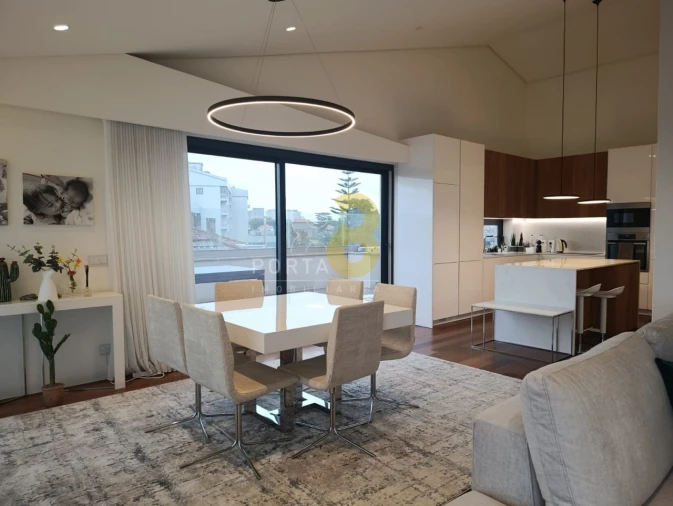Apartamento T3 para Venda em Lordelo do Ouro e Massarelos Foto 4
