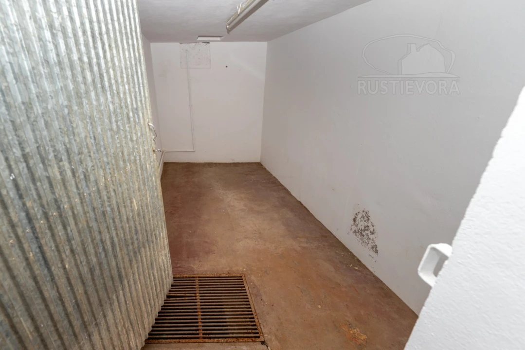 Armazém para Venda em Nossa Senhora da Vila, Nossa Senhora do Bispo e Silveiras Foto 25