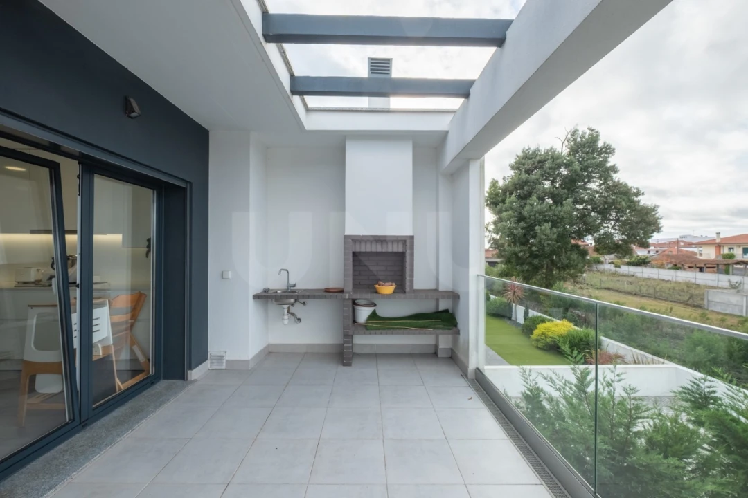 Apartamento T3 para Venda em Marinha Grande Foto 2