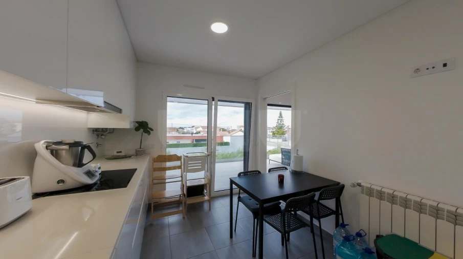 Apartamento T3 para Venda em Marinha Grande Foto 22