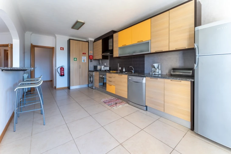 Apartamento T3 para Venda em Nazare Foto 12