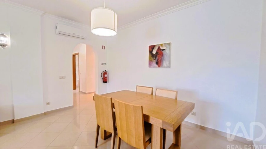 Apartamento T2 para Venda em Porches Foto 2