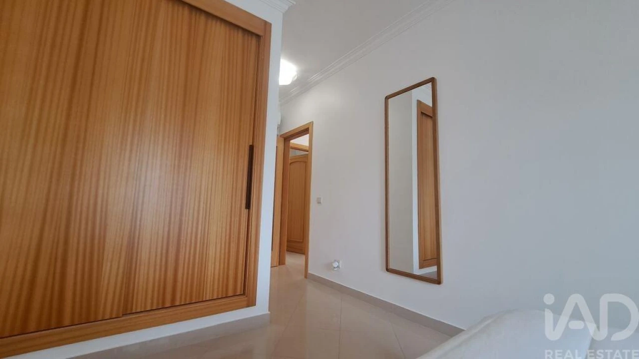 Apartamento T2 para Venda em Porches Foto 4