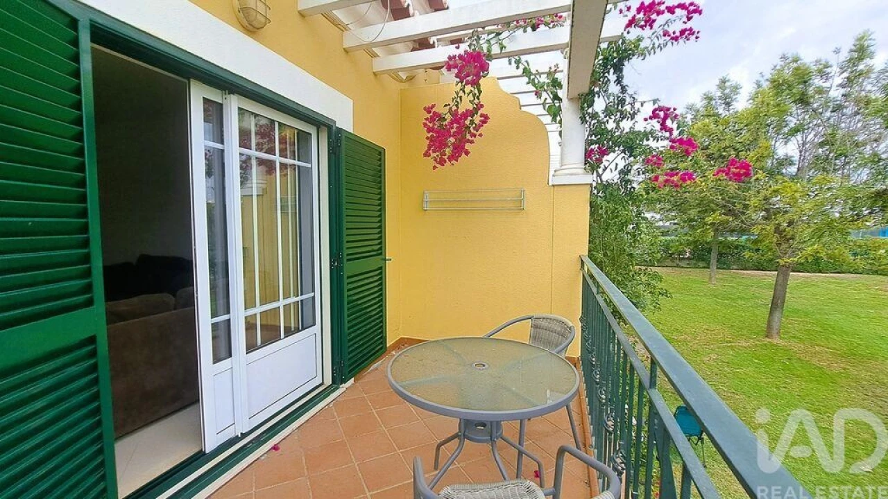 Apartamento T2 para Venda em Porches Foto 12