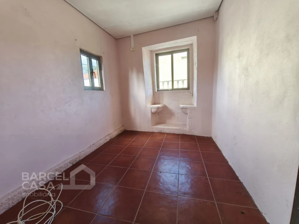 Moradia T3 para Venda em Alvito (São Pedro e São Martinho) e Couto Foto 16