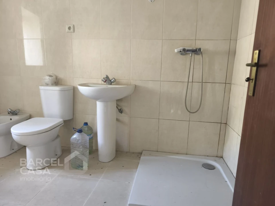 Moradia T3 para Venda em Alvito (São Pedro e São Martinho) e Couto Foto 17