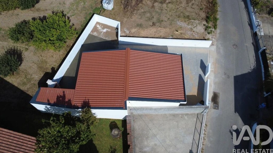 Moradia T2 para Venda em Maiorca Foto 32