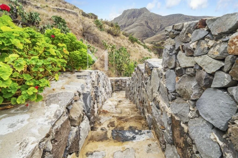 Moradia T1 para Venda em Porto Santo Foto 24