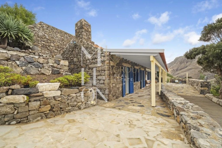 Moradia T1 para Venda em Porto Santo Foto 14