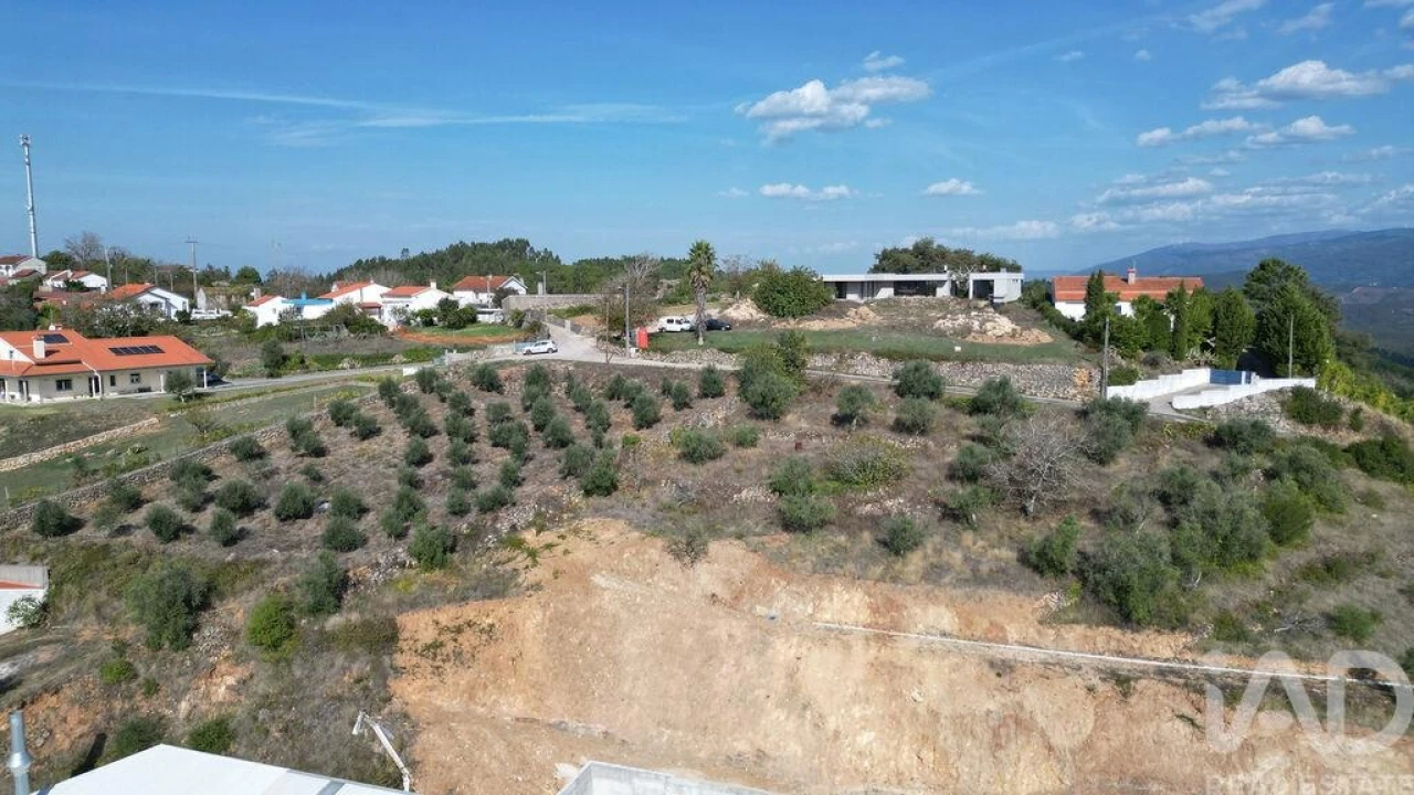 Terreno para Venda em São Miguel, Santa Eufémia e Rabaçal Foto 3