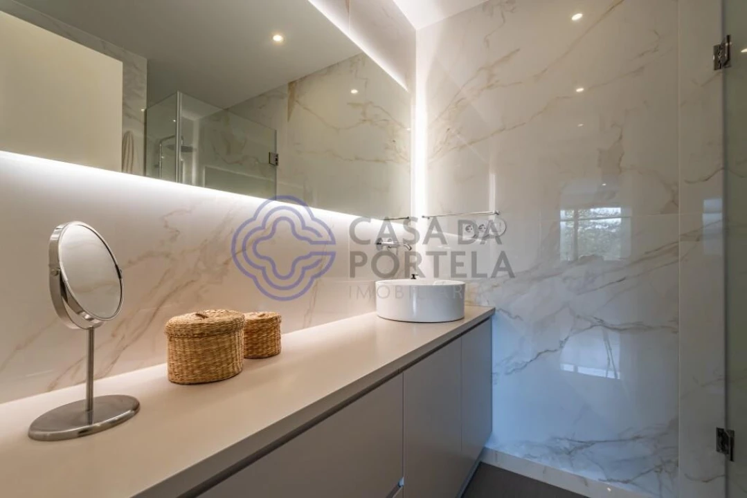 Apartamento T3 para Venda em Aldoar, Foz do Douro e Nevogilde Foto 17