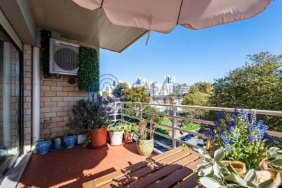 Apartamento T3 para Venda em Aldoar, Foz do Douro e Nevogilde
