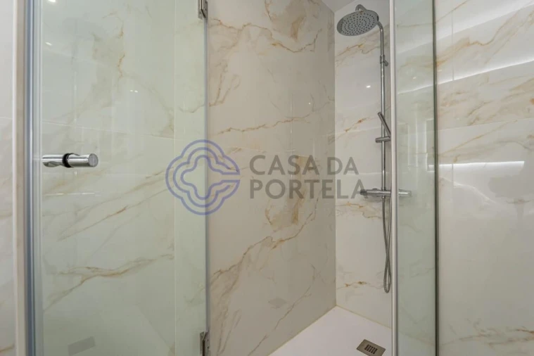Apartamento T3 para Venda em Aldoar, Foz do Douro e Nevogilde Foto 25