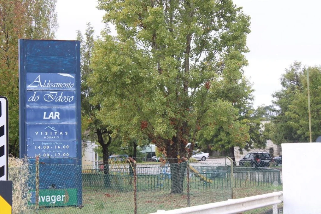 Prédio para Venda em Sarnadas de Rodão Foto 24