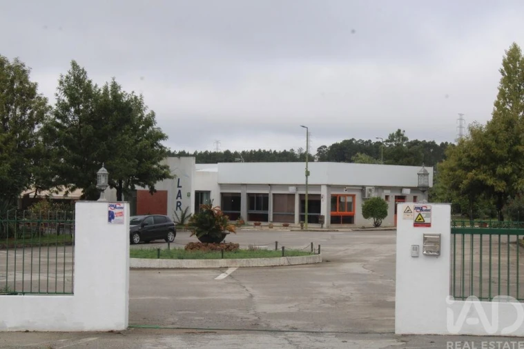 Prédio para Venda em Sarnadas de Rodão Foto 6