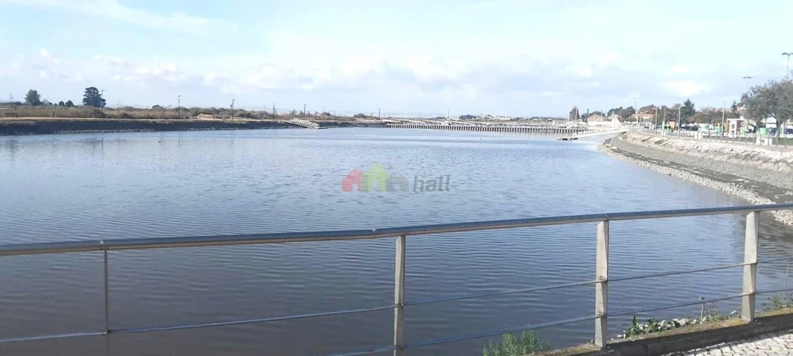 Loja para Venda em Moita Foto 17