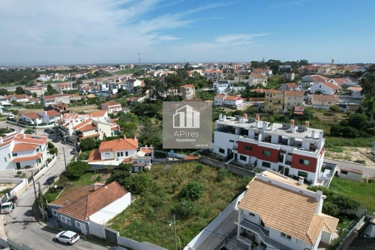 Terreno para Venda em Charneca de Caparica e Sobreda Foto 14