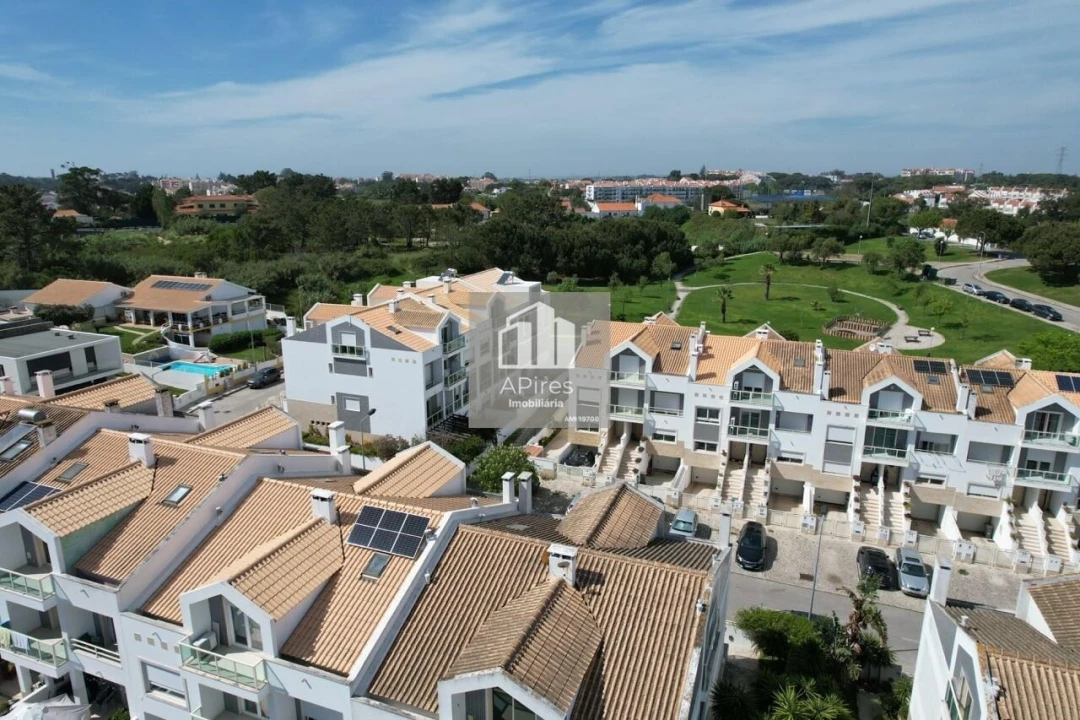Terreno para Venda em Charneca de Caparica e Sobreda Foto 9