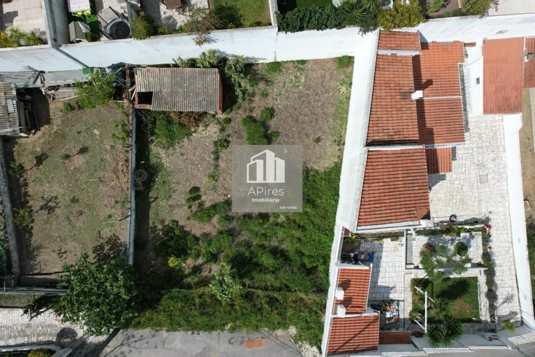 Terreno para Venda em Charneca de Caparica e Sobreda Foto 6