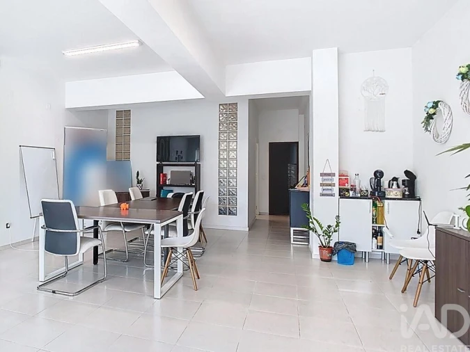 Loja para Venda em Arrimal e Mendiga Foto 2