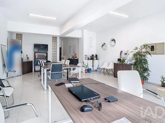 Loja para Venda em Arrimal e Mendiga Foto 3