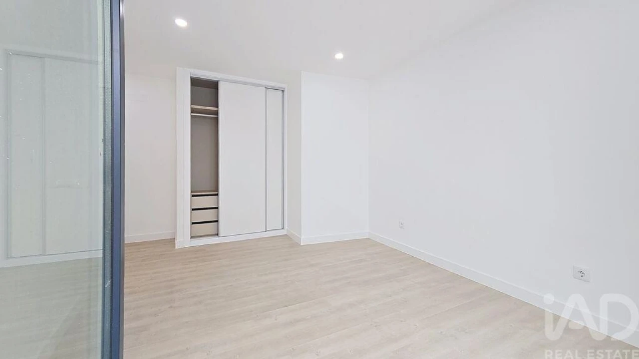 Apartamento T2 para Venda em Santa Maria, São Pedro e Matacães Foto 26