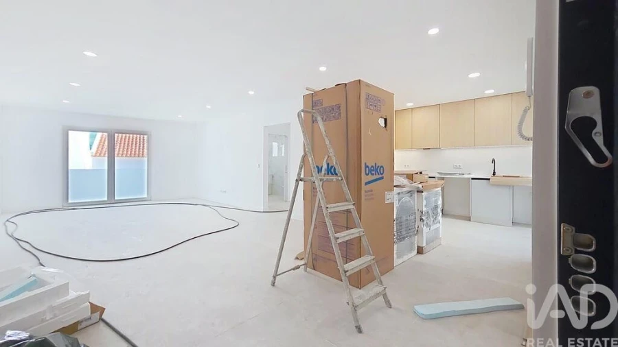 Apartamento T2 para Venda em Santa Maria, São Pedro e Matacães Foto 1