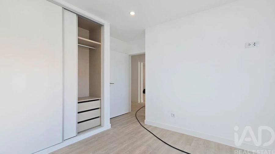 Apartamento T2 para Venda em Santa Maria, São Pedro e Matacães Foto 19