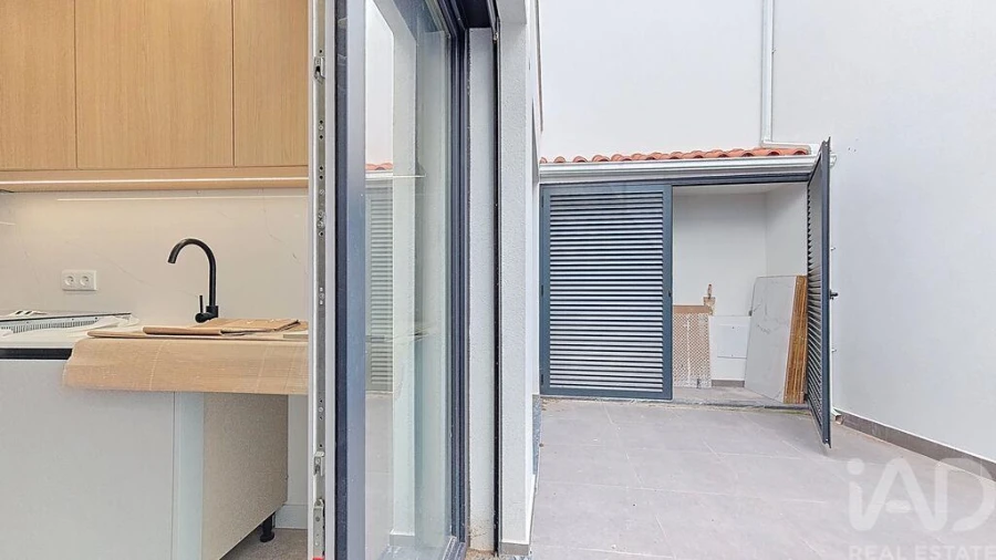 Apartamento T2 para Venda em Santa Maria, São Pedro e Matacães Foto 11