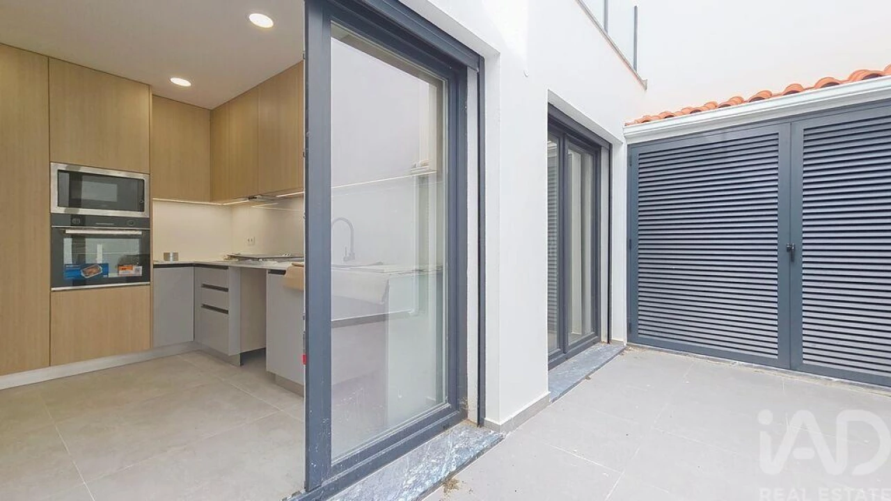 Apartamento T2 para Venda em Santa Maria, São Pedro e Matacães Foto 10