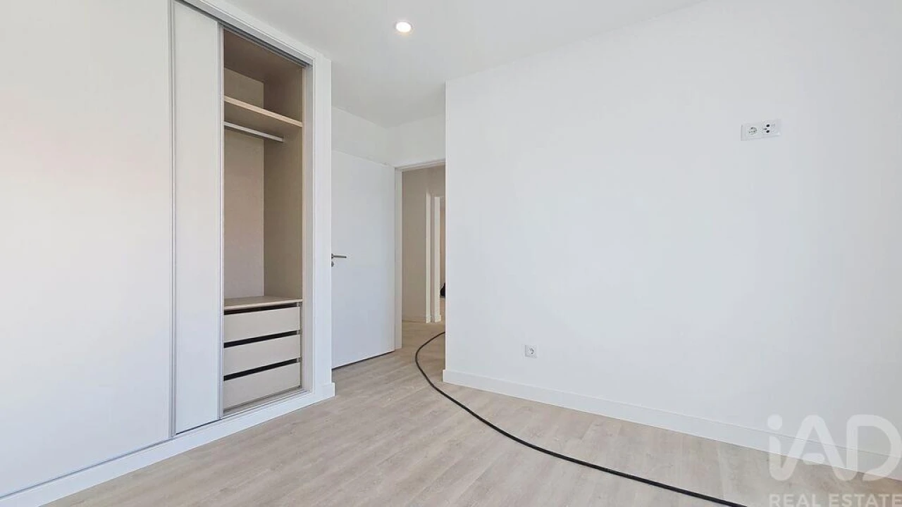 Apartamento T2 para Venda em Santa Maria, São Pedro e Matacães Foto 20