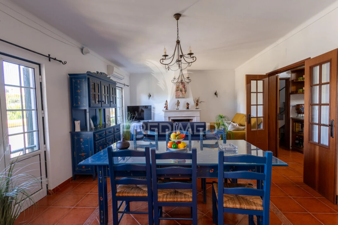 Moradia T5 para Venda em Nossa Senhora da Vila, Nossa Senhora do Bispo e Silveiras Foto 3