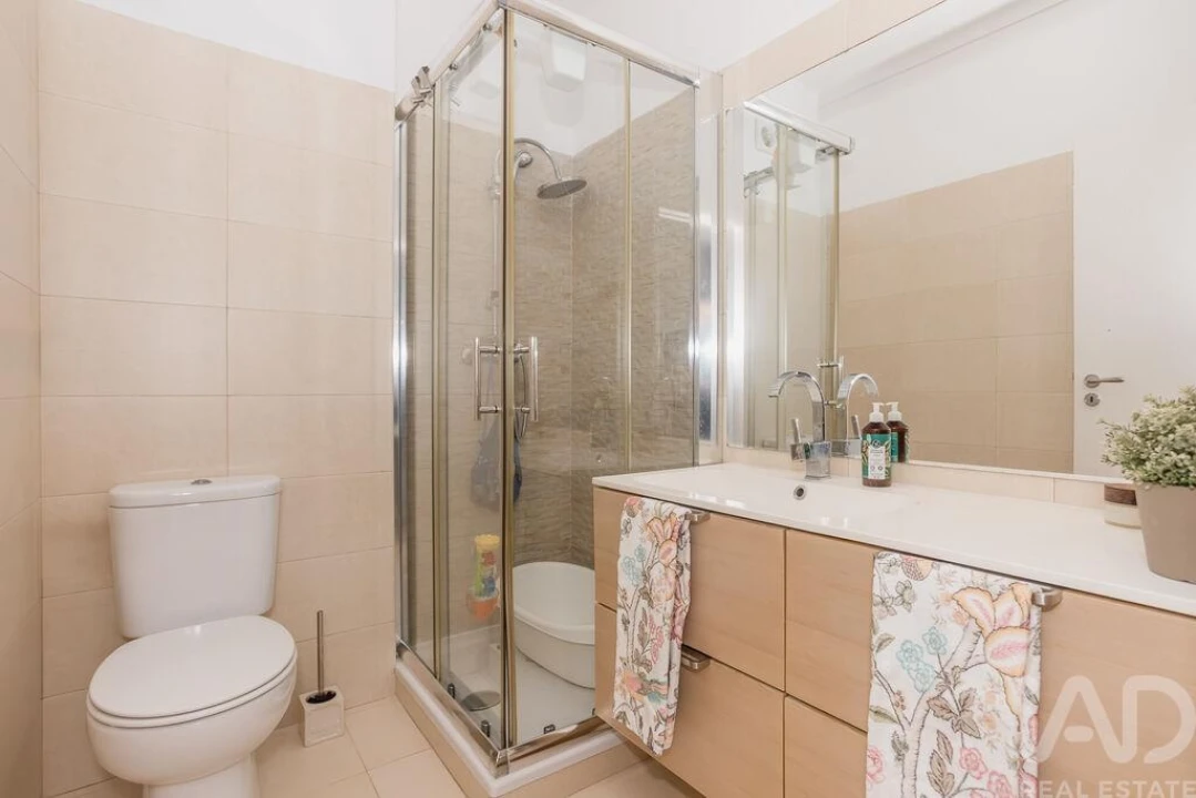 Apartamento T3 para Venda em Ramada e Caneças Foto 19