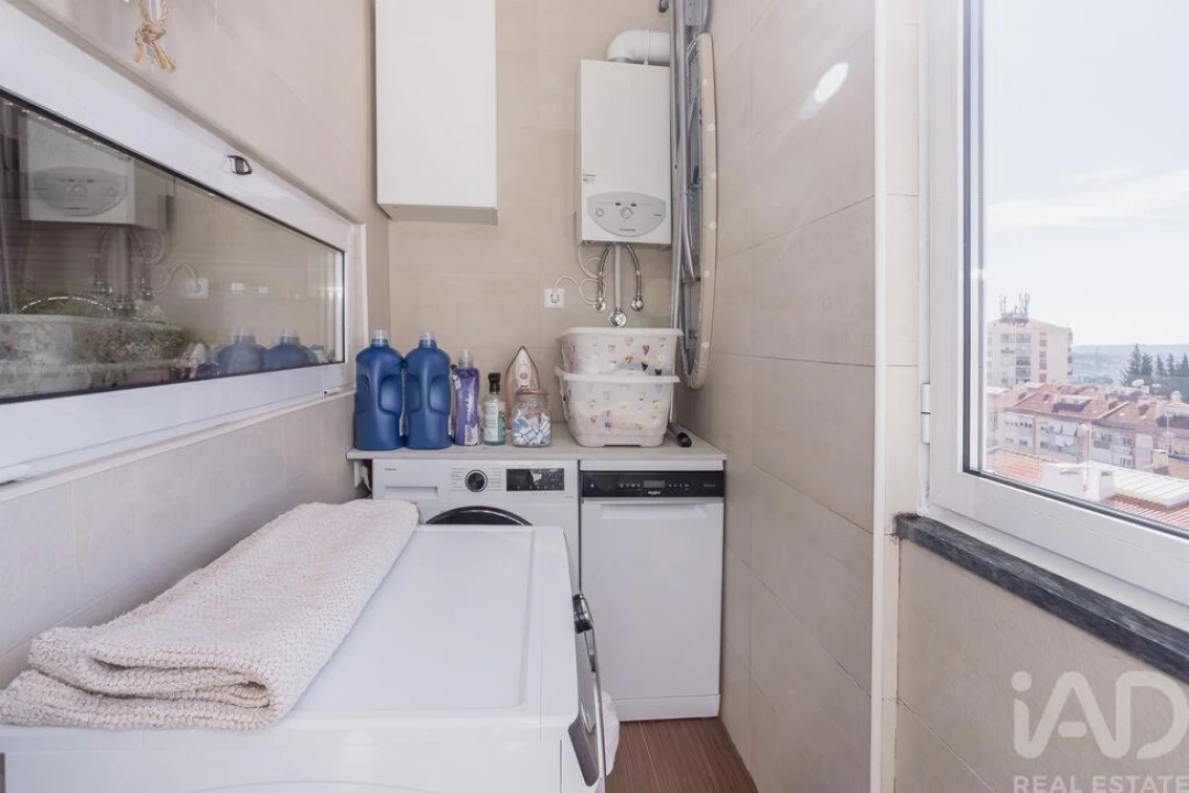 Apartamento T3 para Venda em Ramada e Caneças Foto 9