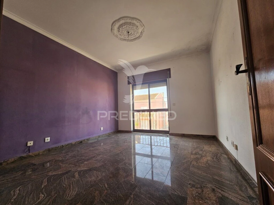 Apartamento T4 para Venda em Gaio-Rosário e Sarilhos Pequenos Foto 17