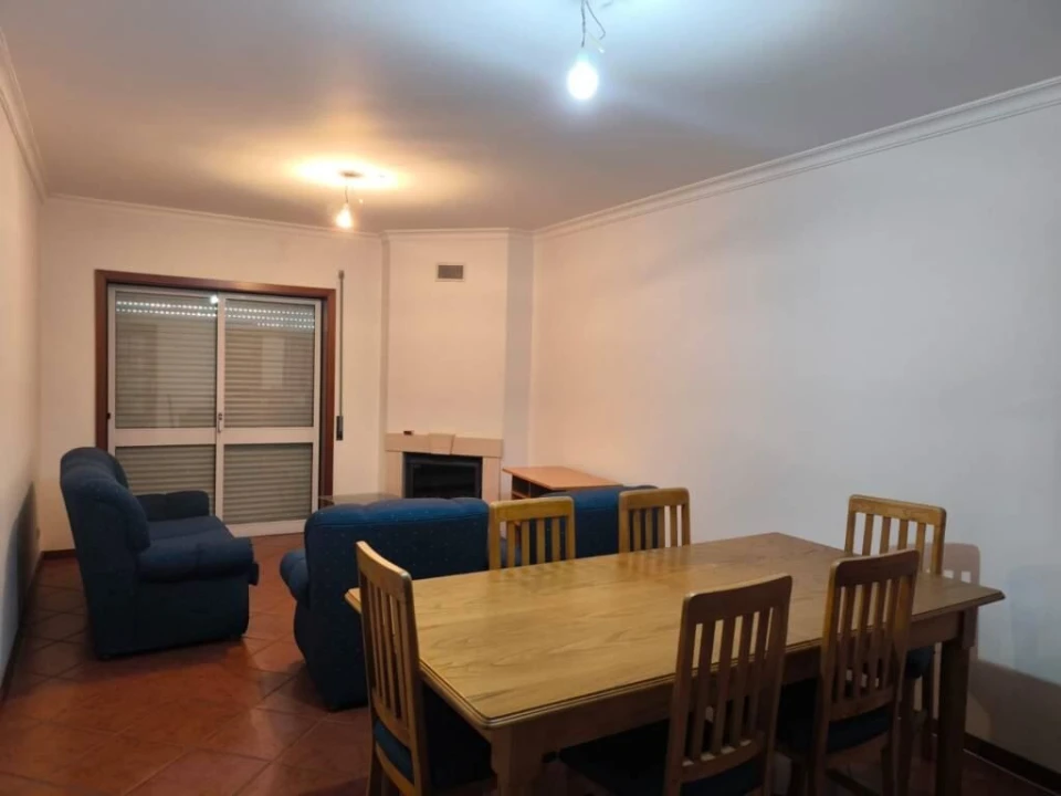 Apartamento T2 para Venda em Sangalhos Foto 3