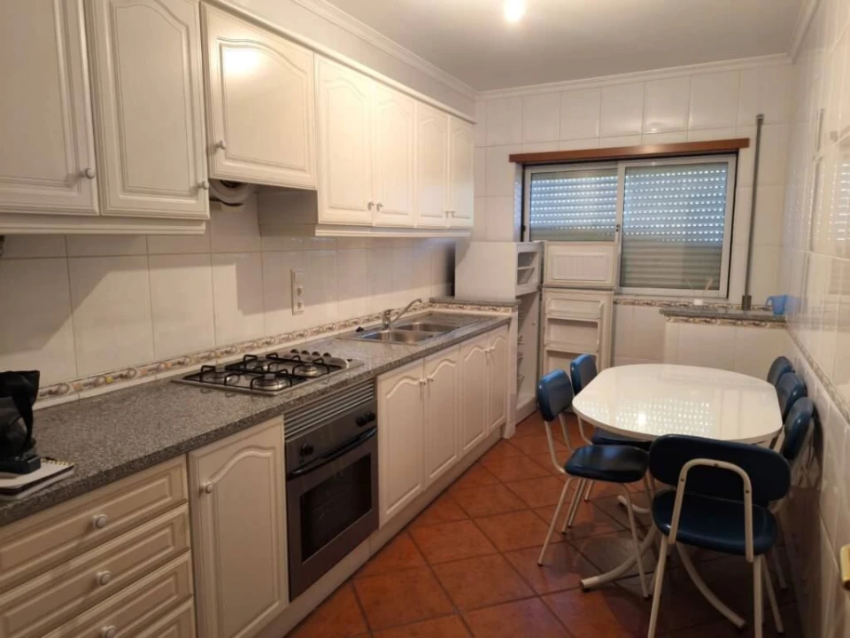 Apartamento T2 para Venda em Sangalhos Foto 1