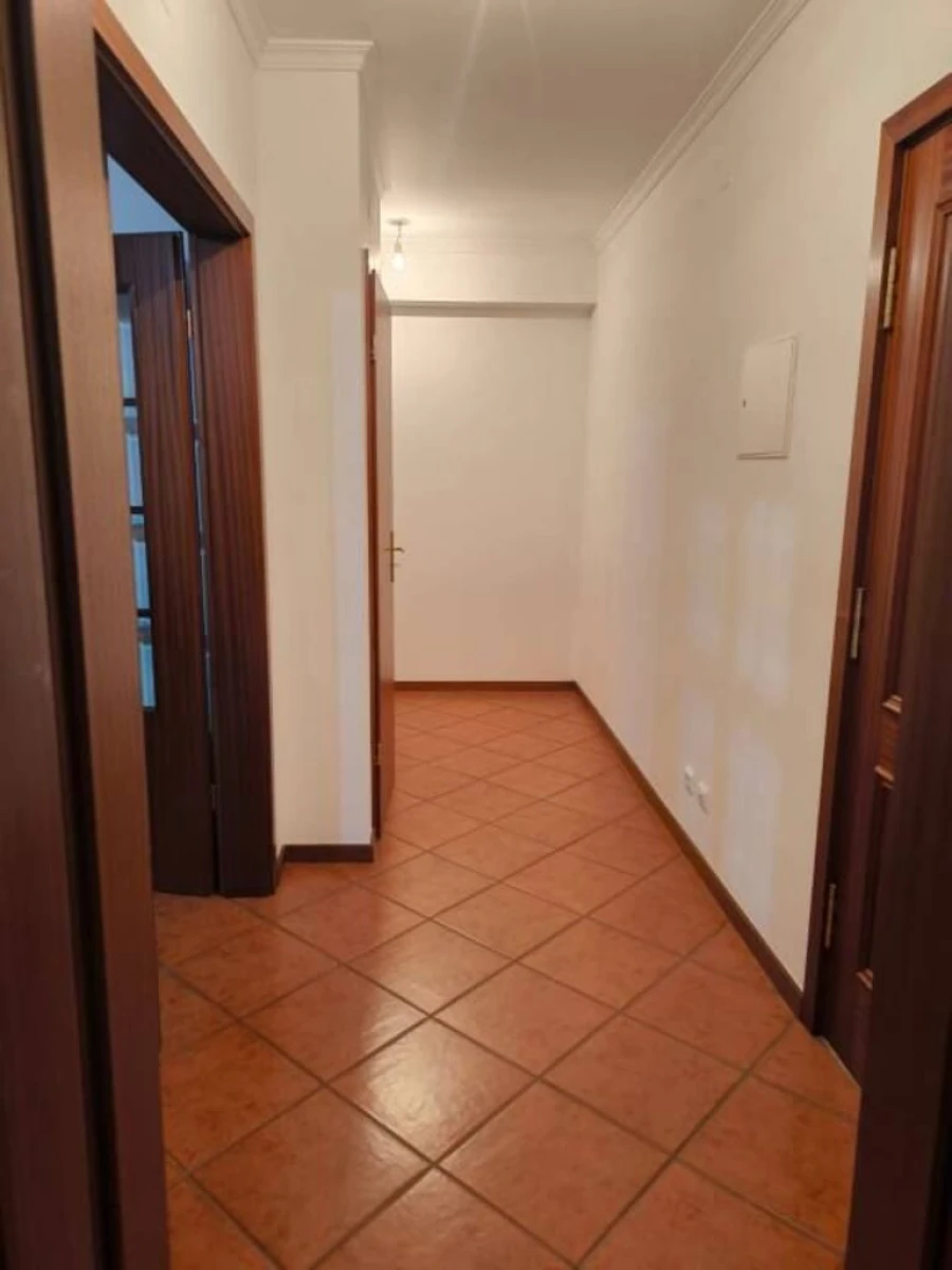 Apartamento T2 para Venda em Sangalhos Foto 5
