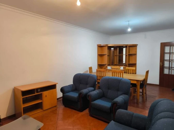 Apartamento T2 para Venda em Sangalhos Foto 2