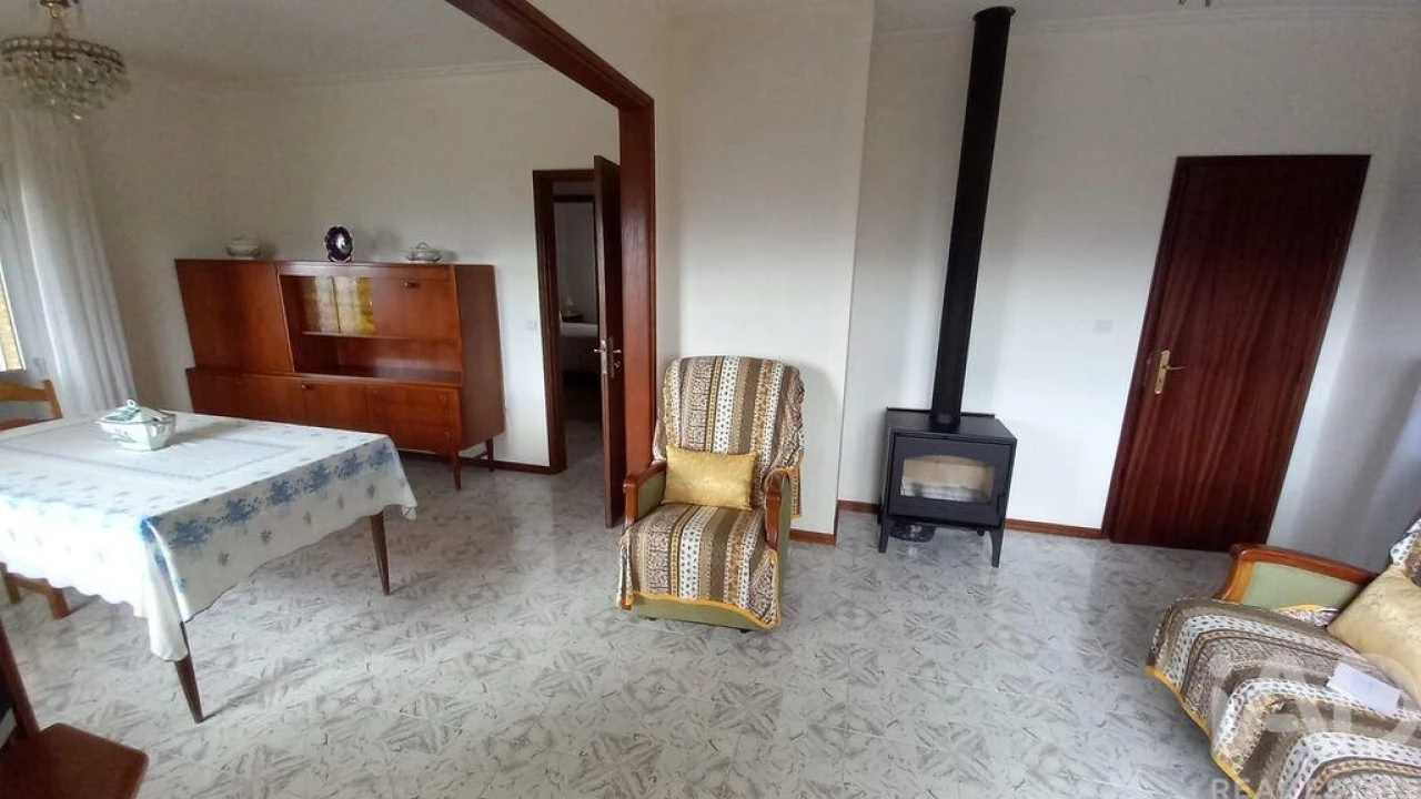 Moradia T4 para Venda em Salvador, Vila Fonche e Parada Foto 16