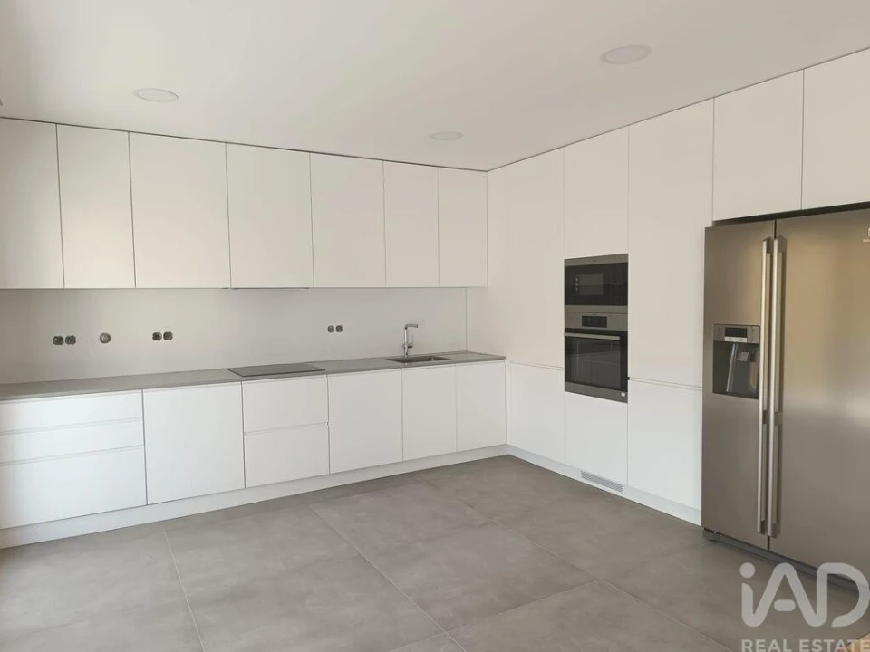 Apartamento T4 para Venda em Cascais e Estoril Foto 3